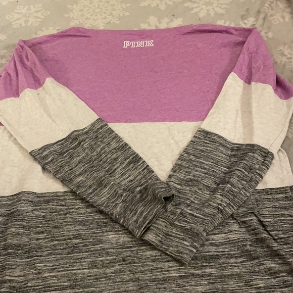 Victoria secret PINK long sleeve💜 - Picture 4 of 4